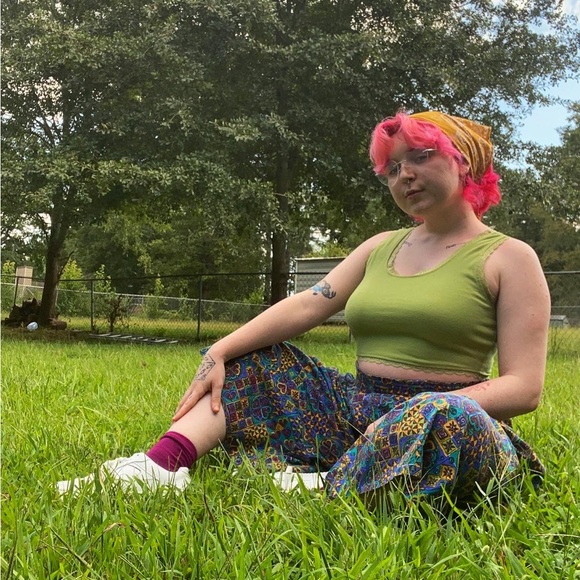 Meet your Posher, Sunny ☀️ - Picture 14 of 17